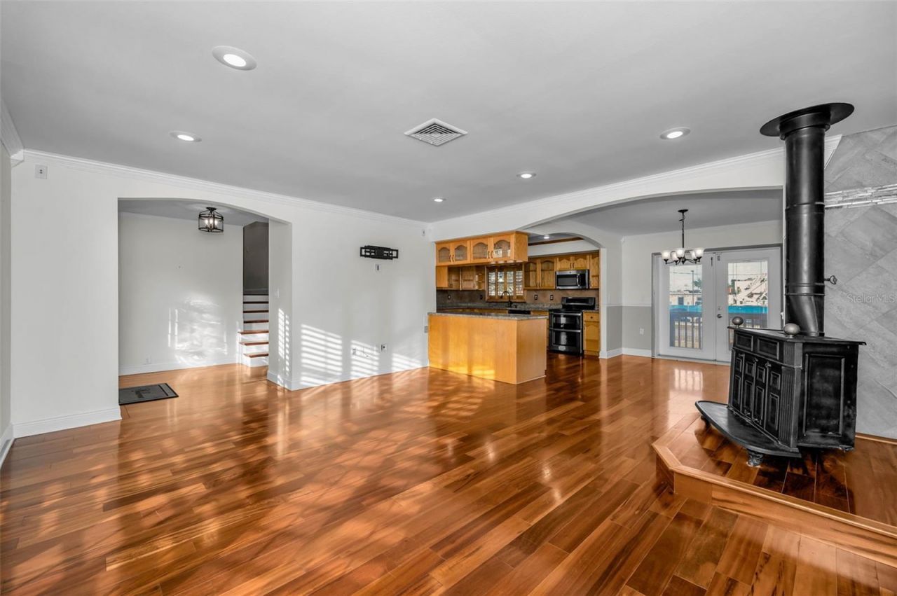 8273 131st Way N, Seminole, FL 33776 Photo