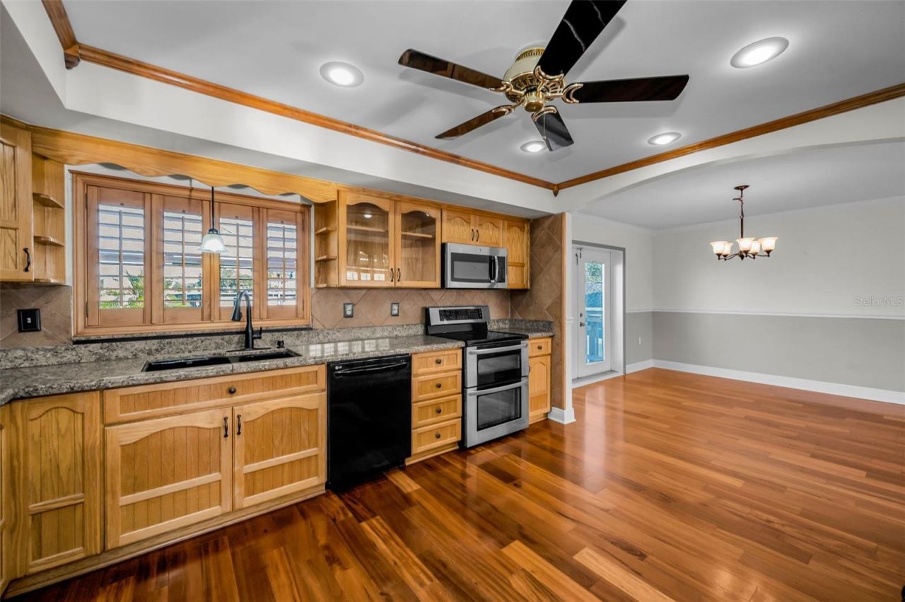 8273 131st Way N, Seminole, FL 33776 Photo