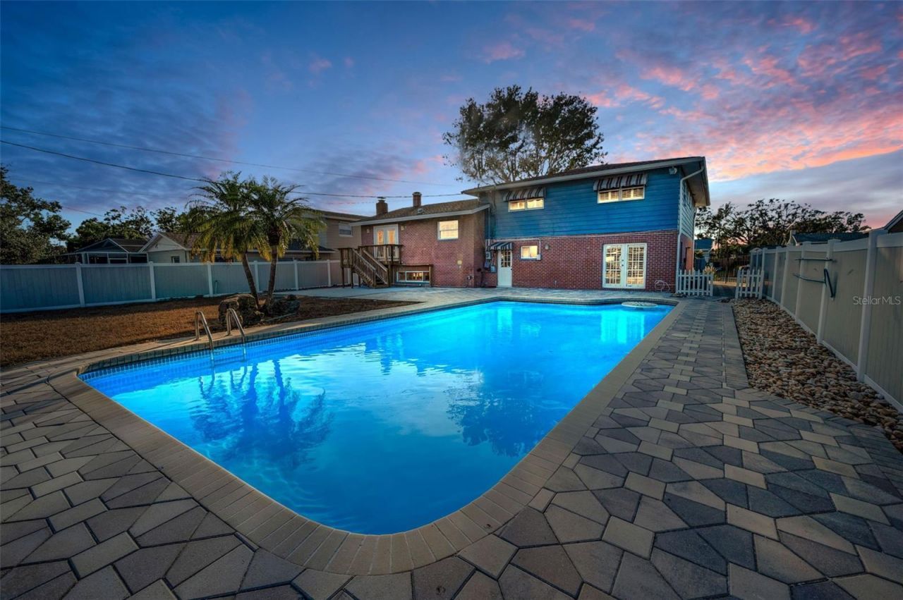 8273 131st Way N, Seminole, FL 33776 Photo