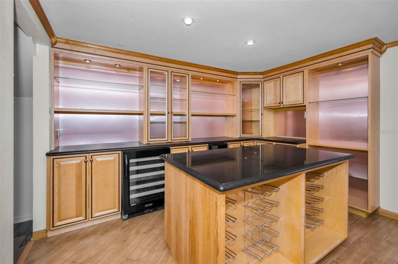 8273 131st Way N, Seminole, FL 33776 Photo