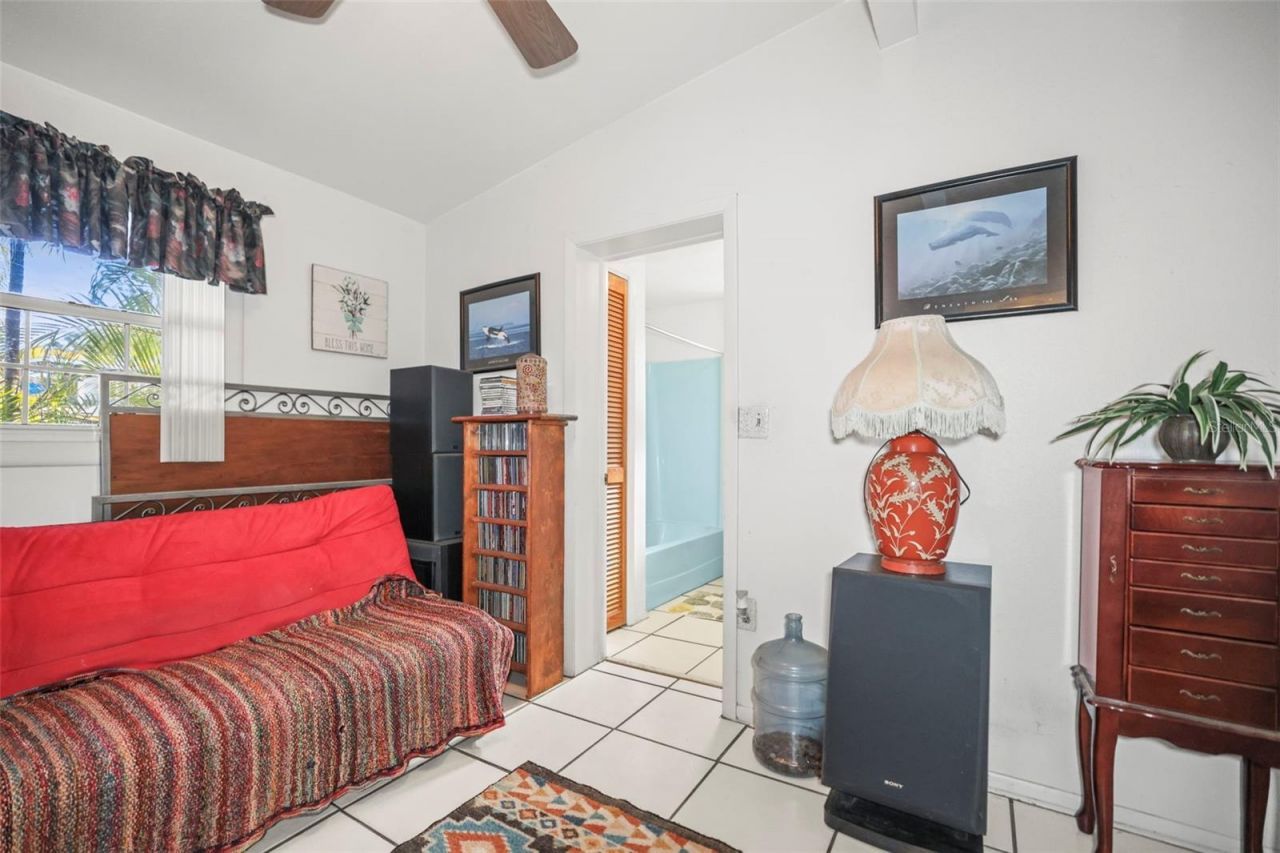 401 Davison Avenue Ne, Saint Petersburg, FL 33703 Photo