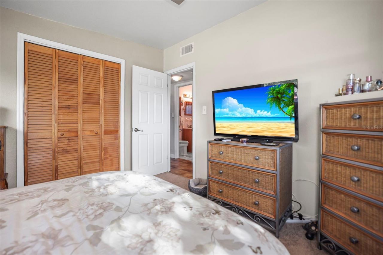 401 Davison Avenue Ne, Saint Petersburg, FL 33703 Photo