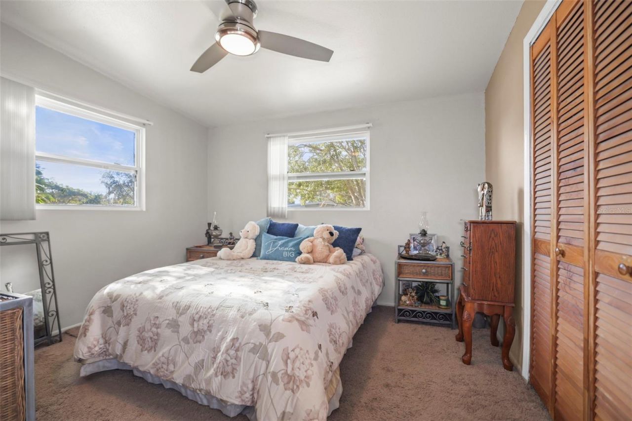 401 Davison Avenue Ne, Saint Petersburg, FL 33703 Photo