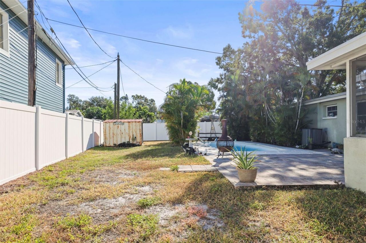 401 Davison Avenue Ne, Saint Petersburg, FL 33703 Photo