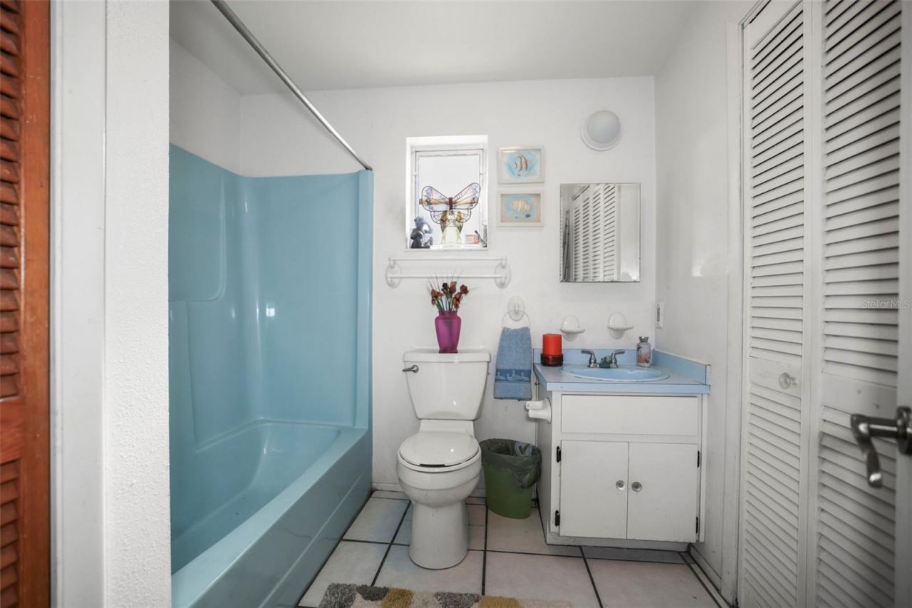 401 Davison Avenue Ne, Saint Petersburg, FL 33703 Photo