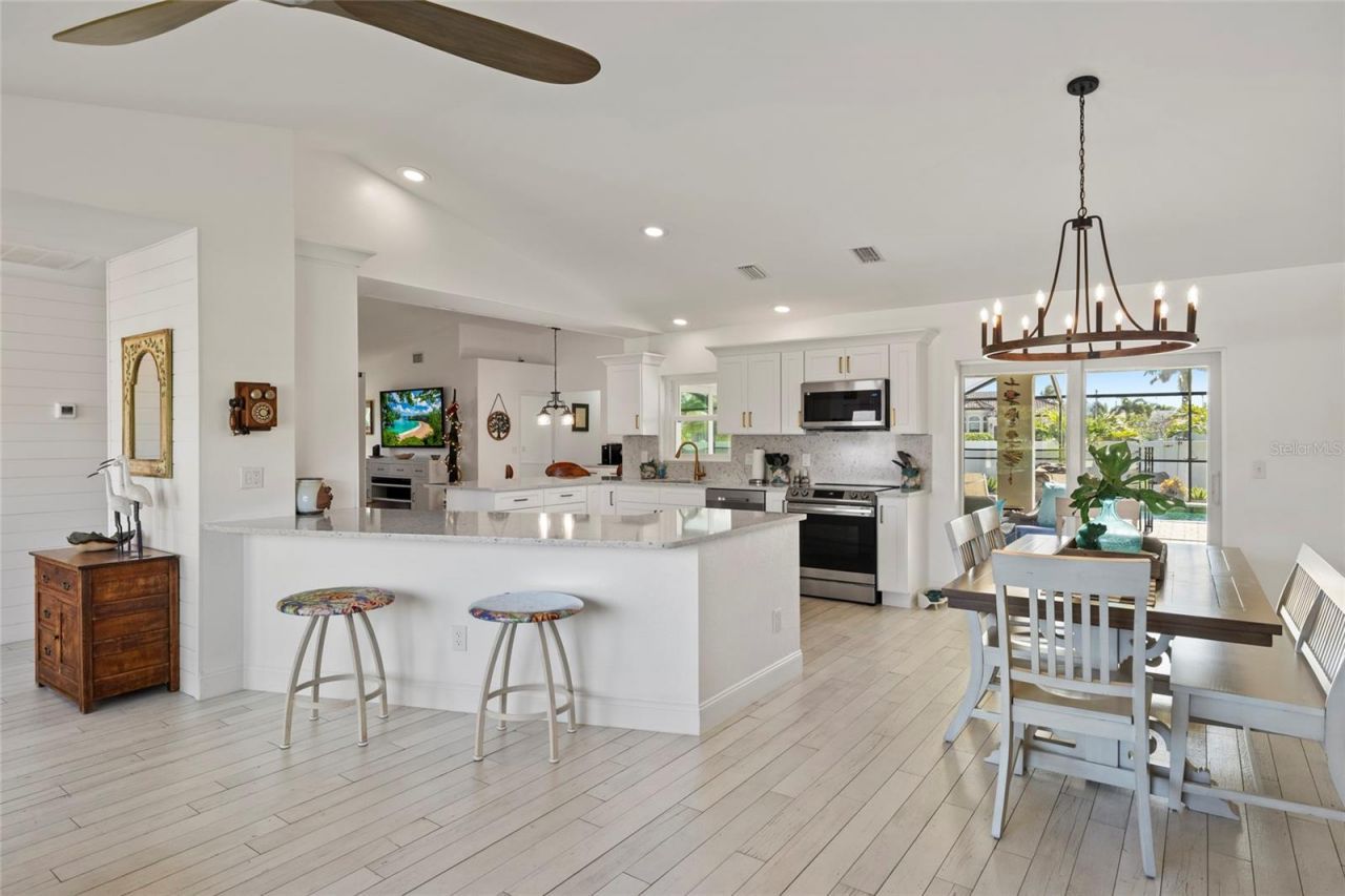 3504 SW 6th Street, Cape Coral, FL 33991 Photo