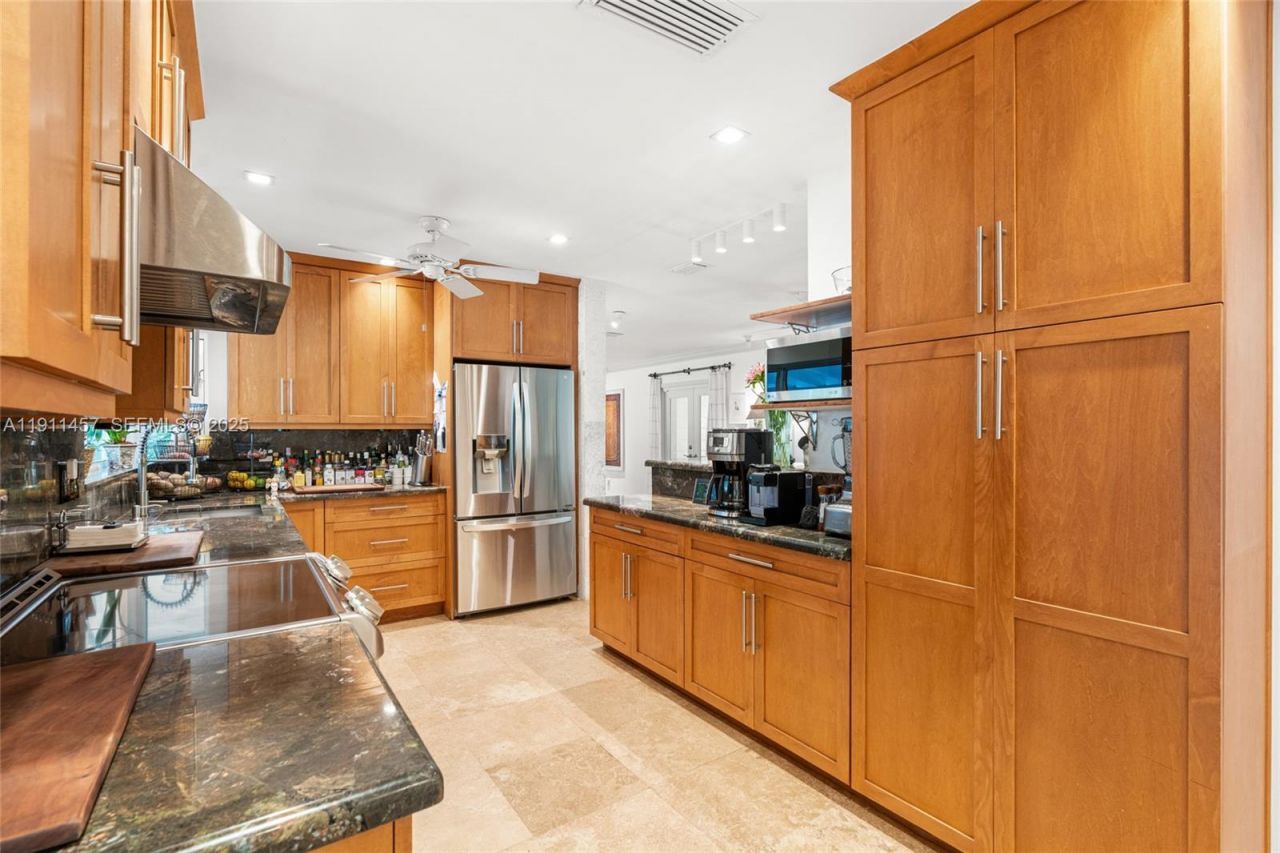 14941 SW 69th Ct, Palmetto Bay, FL 33158 Photo