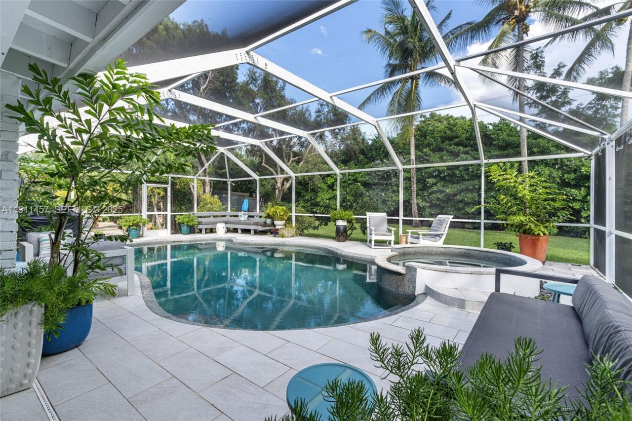 14941 SW 69th Ct, Palmetto Bay, FL 33158 Photo