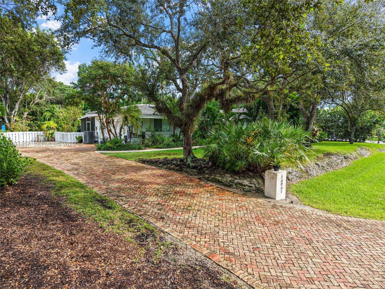 14941 SW 69th Ct, Palmetto Bay, FL 33158 Photo