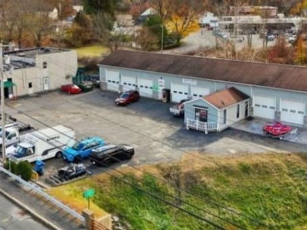 118 W Main St, Ware, MA 01082