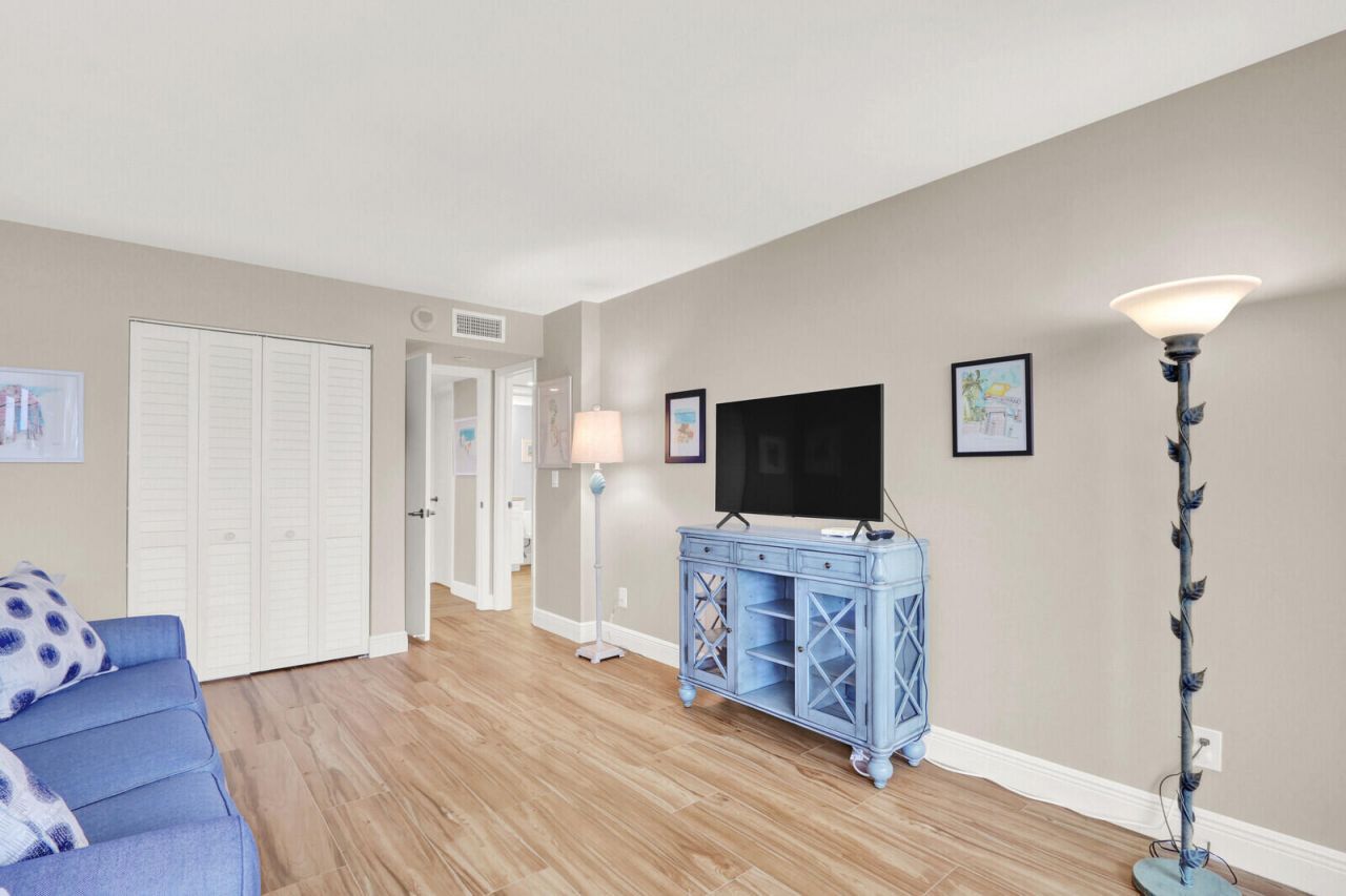 108 Lakeshore Drive, Unit 1239, North Palm Beach, FL 33408 Photo