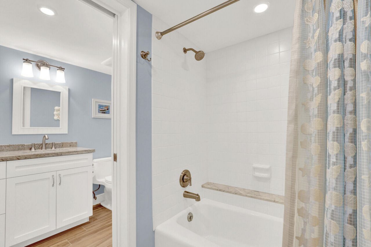 108 Lakeshore Drive, Unit 1239, North Palm Beach, FL 33408 Photo