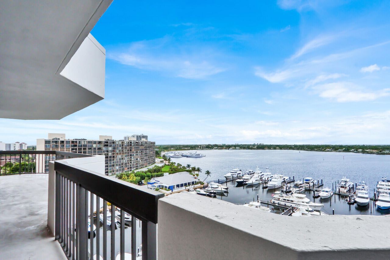 108 Lakeshore Drive, Unit 1239, North Palm Beach, FL 33408 Photo