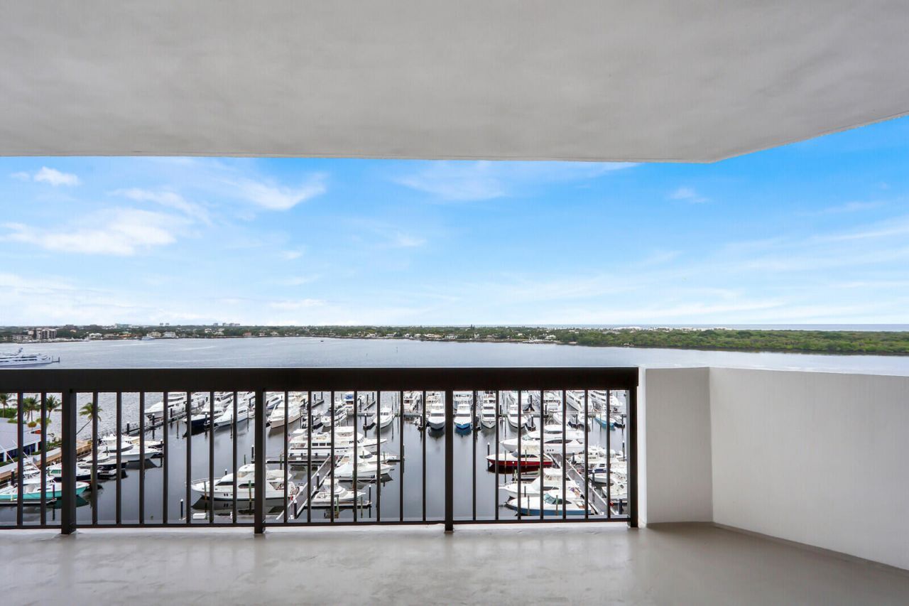 108 Lakeshore Drive, Unit 1239, North Palm Beach, FL 33408 Photo