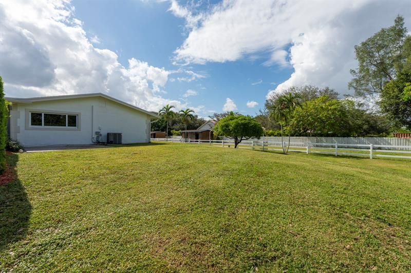 7447 NW 82nd Ter, Parkland, FL 33067 Photo