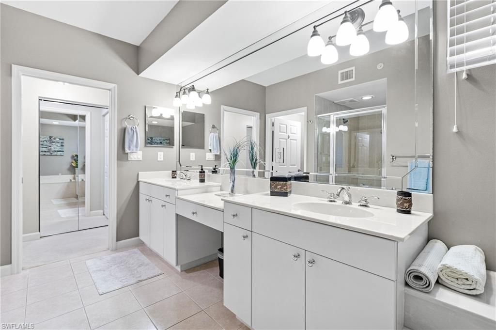 14250 Royal Harbour Ct, Unit 318, Fort Myers, FL 33908 Photo