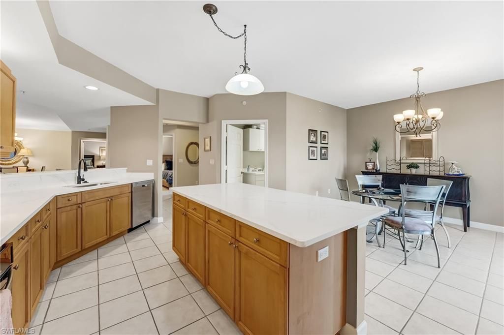 14250 Royal Harbour Ct, Unit 318, Fort Myers, FL 33908 Photo
