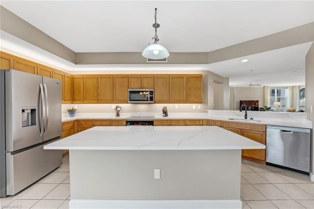 14250 Royal Harbour Ct, Unit 318, Fort Myers, FL 33908 Photo