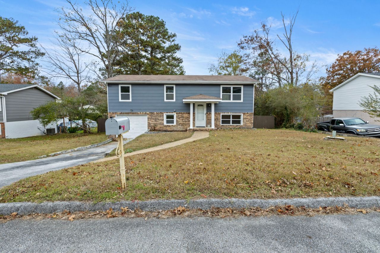 4060 E Freedom Circle, Ooltewah, TN 37363 Main Photo