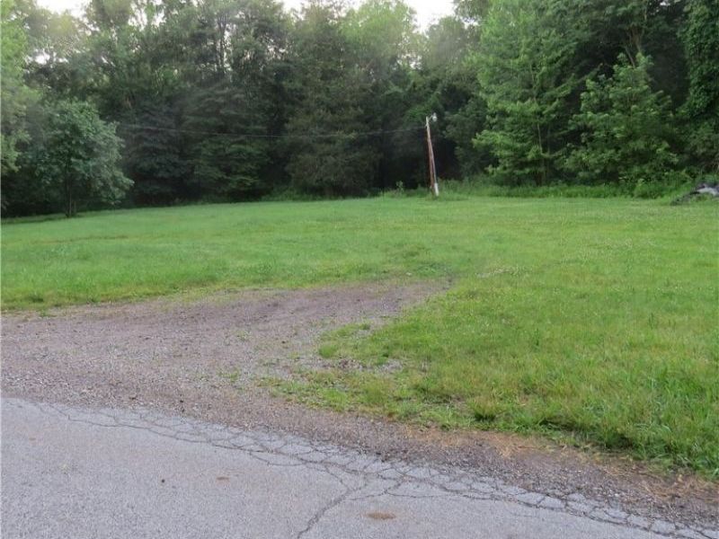 Goodland Street SE, Waynesburg, OH 44688 Photo 2