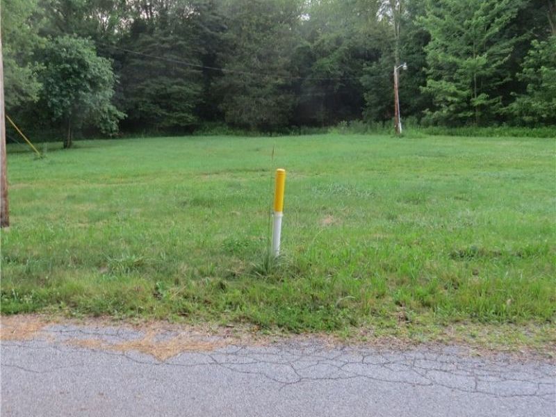 Goodland Street SE, Waynesburg, OH 44688 Photo 3