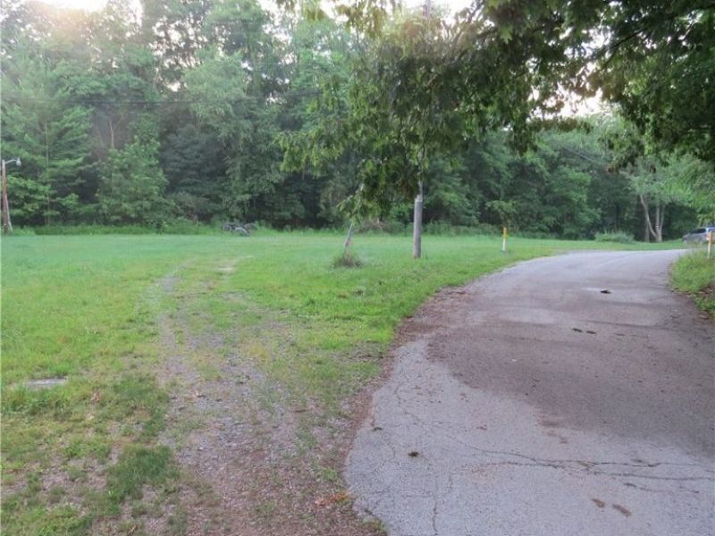 Goodland Street SE, Waynesburg, OH 44688 Photo 5