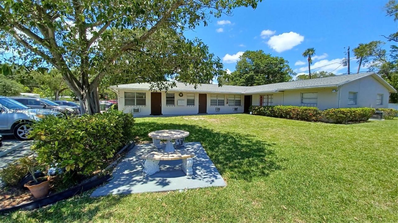 1433 SW 24th Ct, Unit 5, Fort Lauderdale, FL 33315 Photo