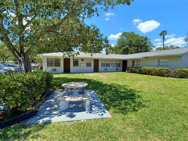 1433 SW 24th Ct, Unit 5, Fort Lauderdale, FL 33315