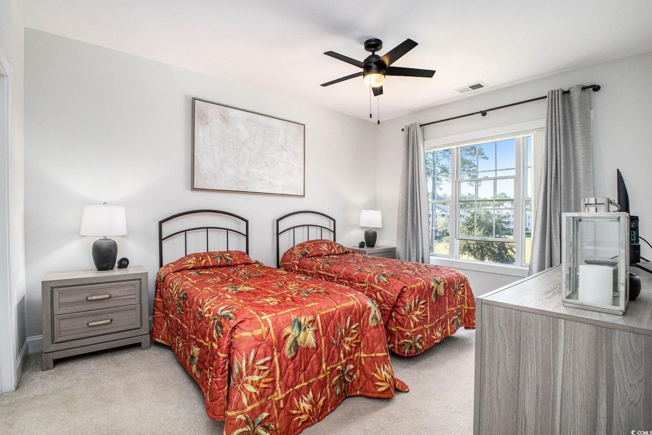 4894 Luster Leaf Circle Photo 16