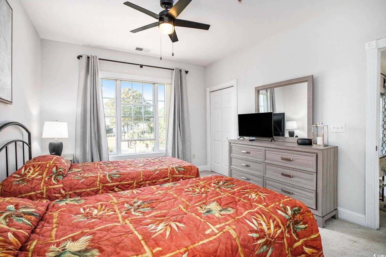 4894 Luster Leaf Circle Photo 17