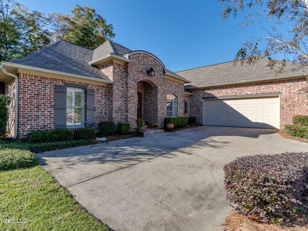 129 Victoria Place, Madison, MS 39110