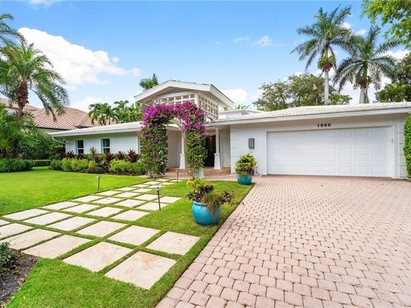 1980 Gordon DR, NAPLES, FL 34102