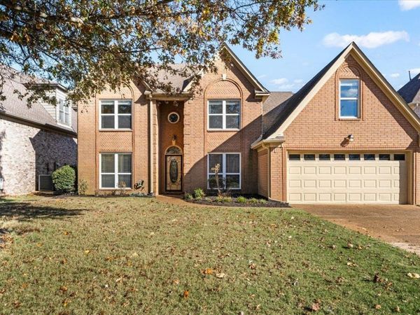 75 FAIROAKS DR, Oakland, TN 38060