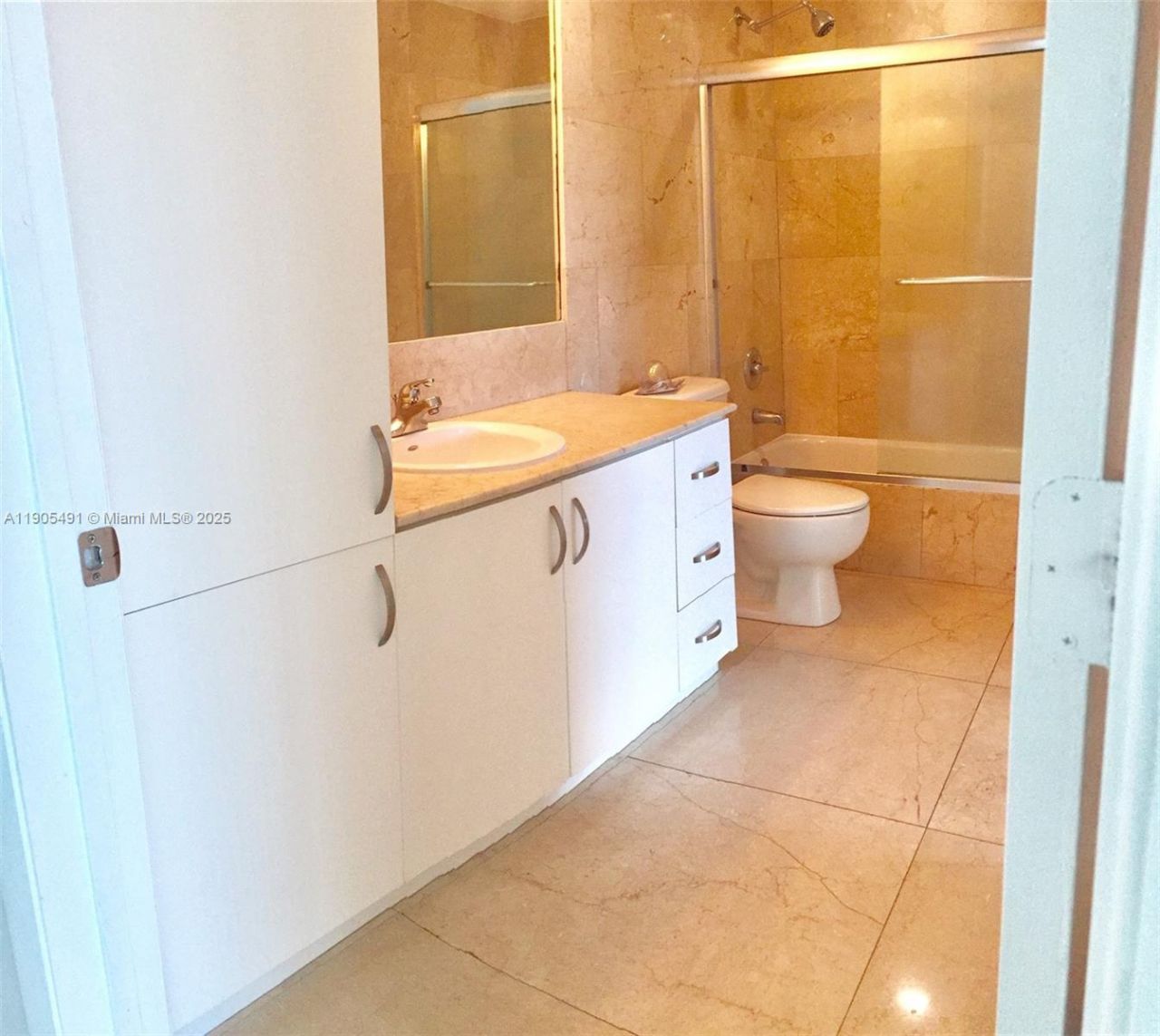 1401 SW 22nd St, Unit 803, Miami, FL 33145 Photo