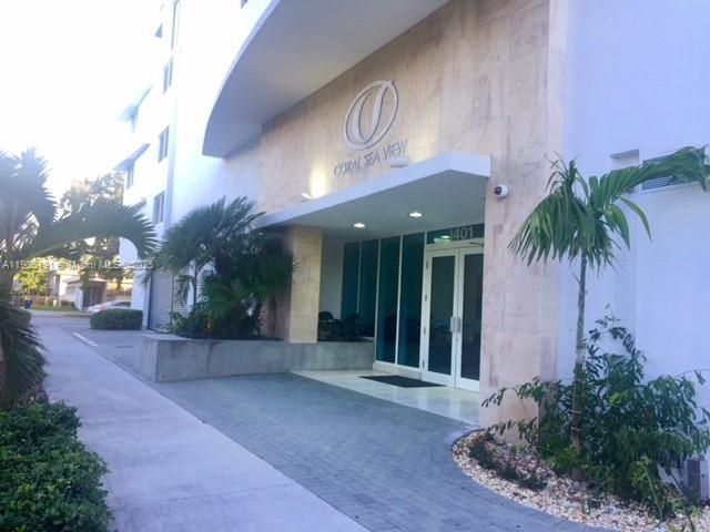 1401 SW 22nd St, Unit 803, Miami, FL 33145 Photo
