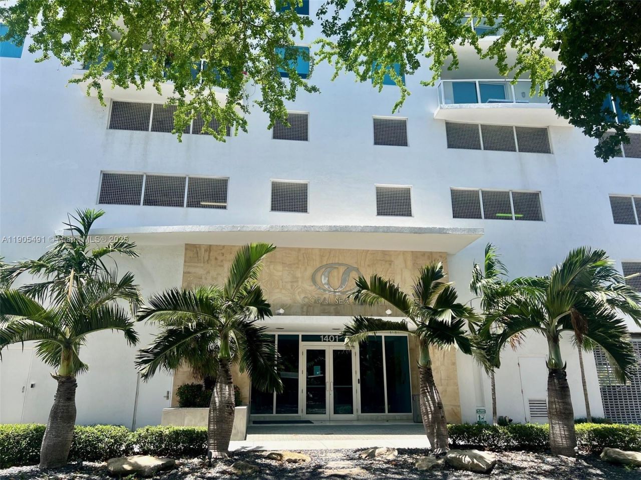 1401 SW 22nd St, Unit 803, Miami, FL 33145 Photo