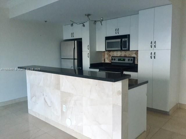 1401 SW 22nd St, Unit 803, Miami, FL 33145 Photo