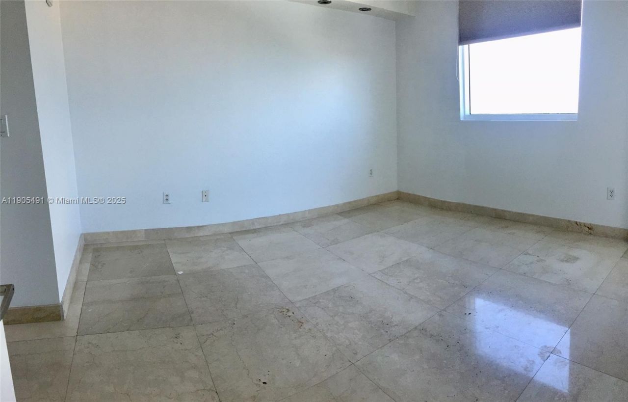 1401 SW 22nd St, Unit 803, Miami, FL 33145 Photo