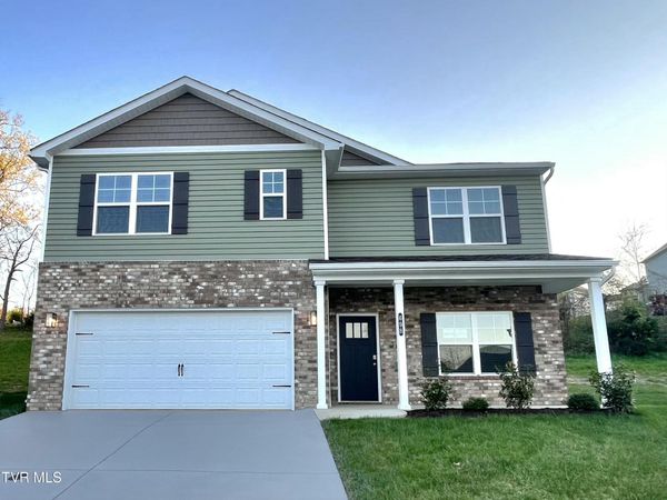 698 Saint Andrews Drive, Kingsport, TN 37664