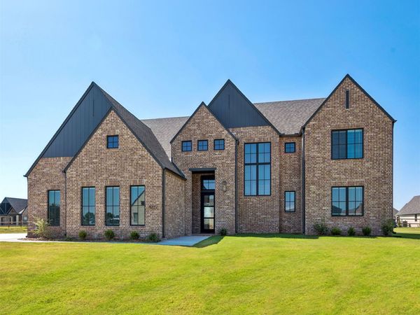 8222 E 111th Street North, Owasso, OK 74055