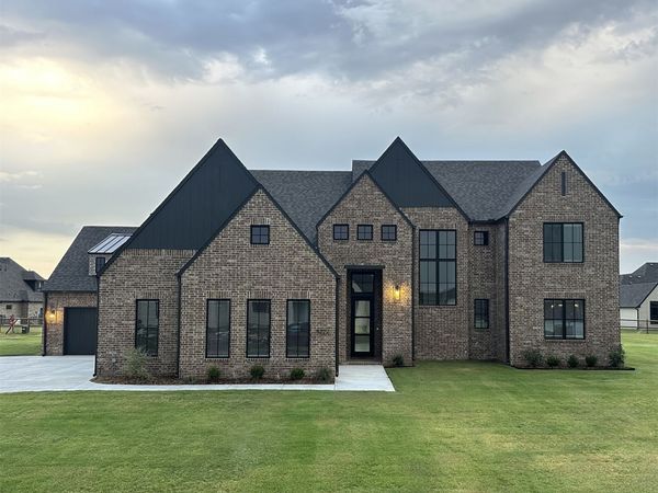 8222 E 111th Street North, Owasso, OK 74055