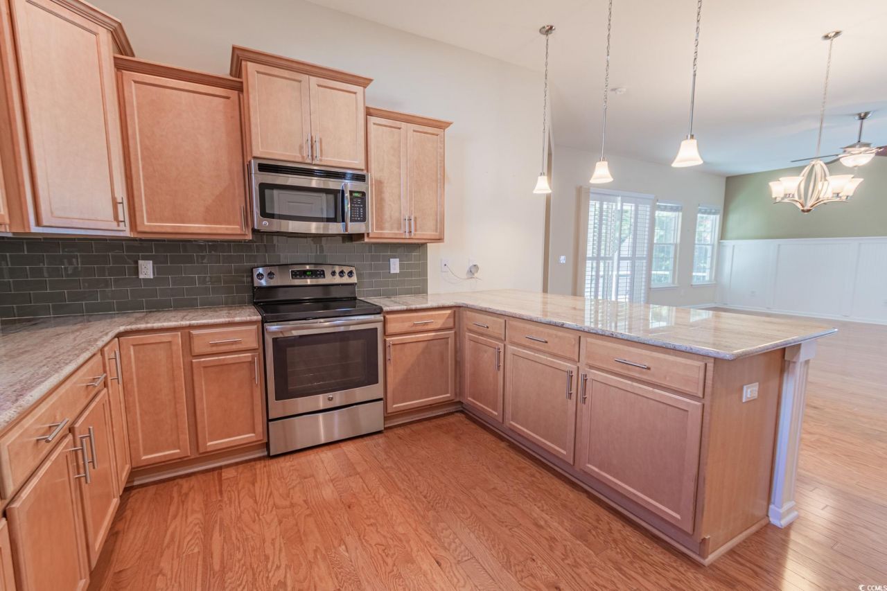 899 Callant Dr. Photo 12