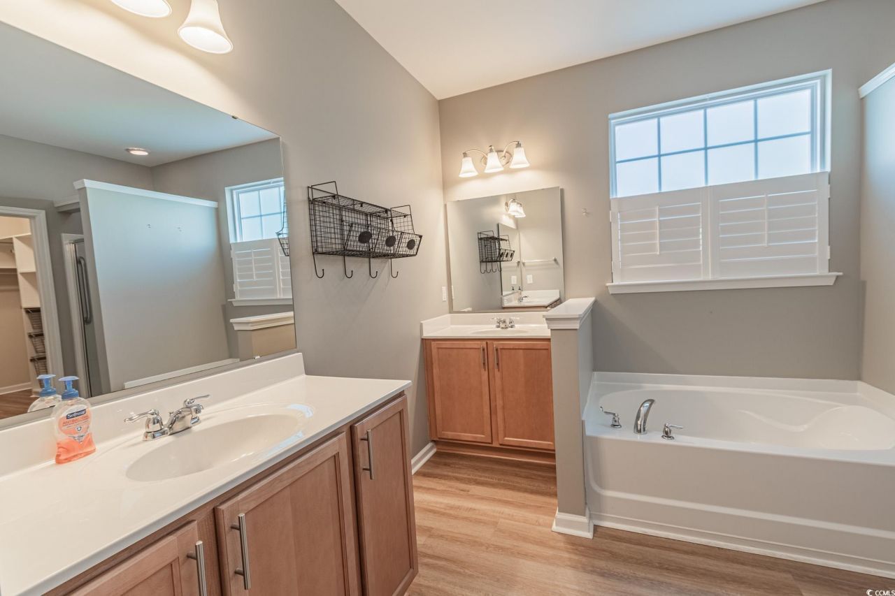 899 Callant Dr. Photo 17