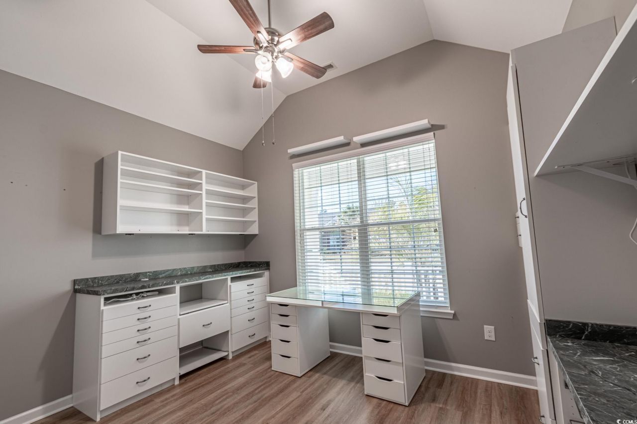 899 Callant Dr. Photo 20