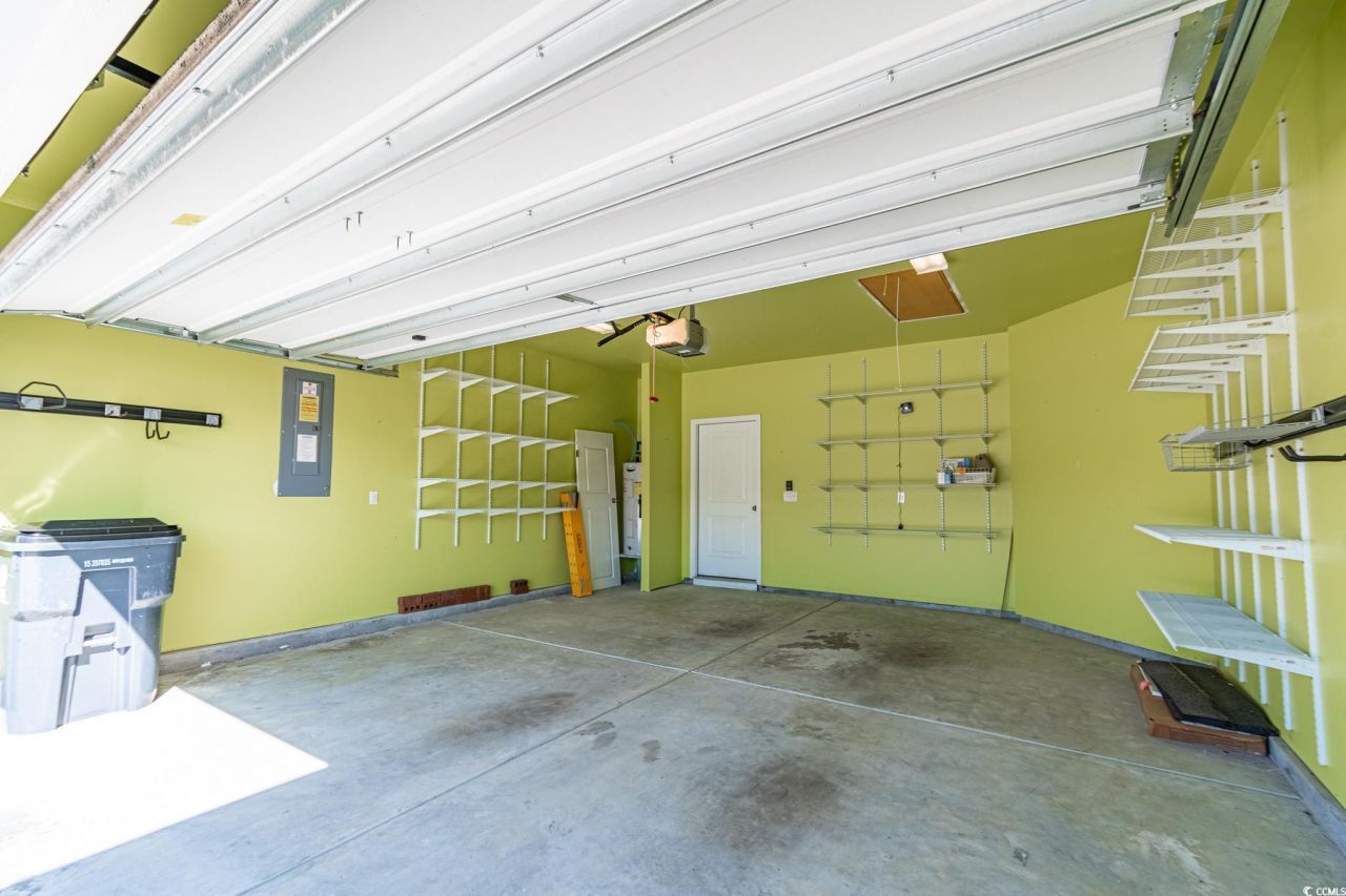 899 Callant Dr. Photo 27