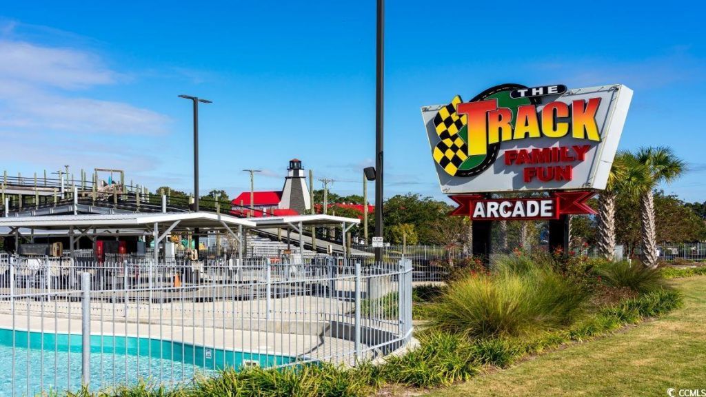 177 Pampa Dr. Photo 36