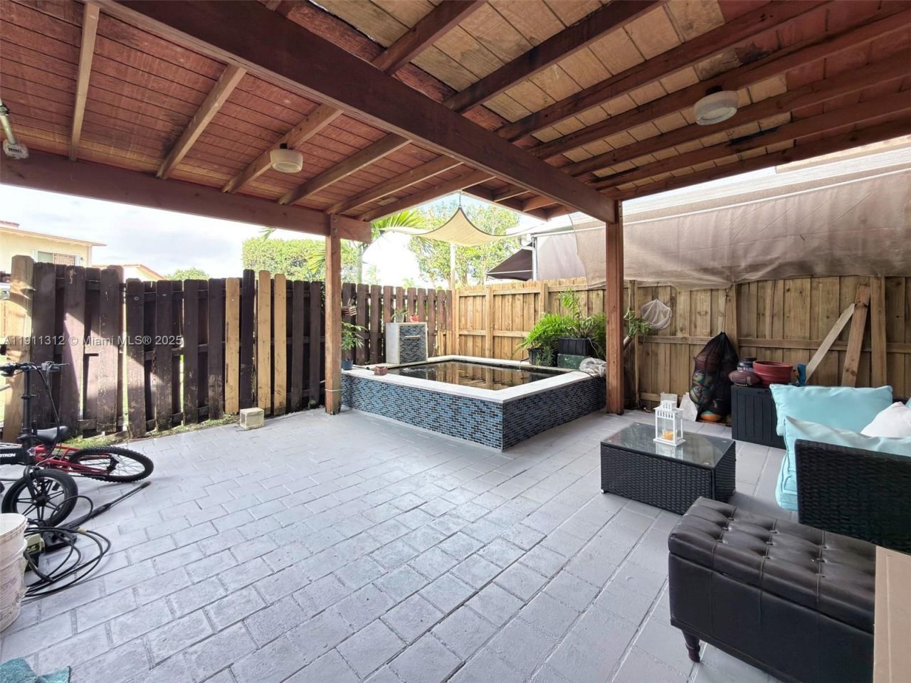 13415 SW 12th Ter, Miami, FL 33184 Photo