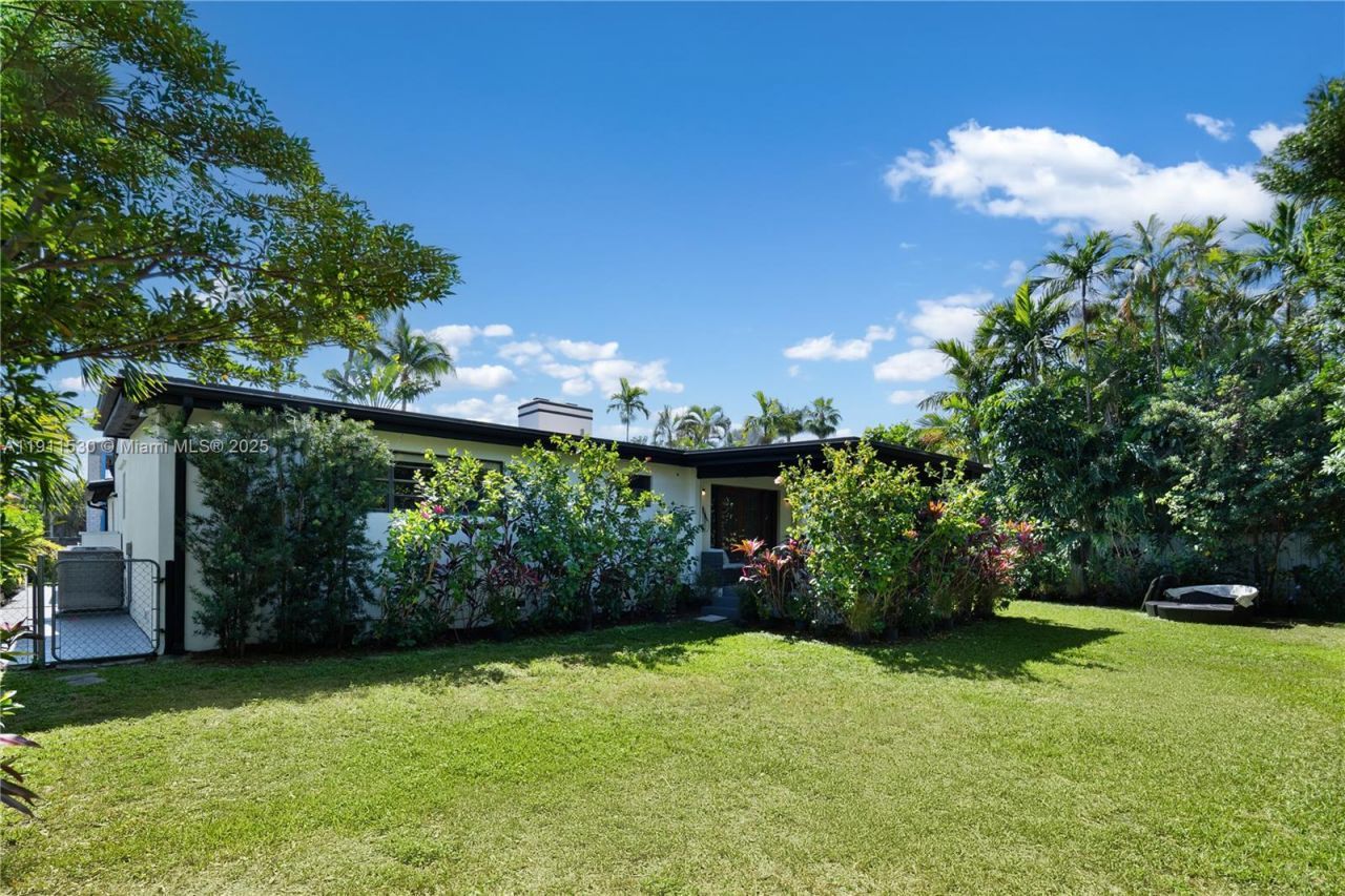 118 E 3rd Ct, Miami Beach, FL 33139 Photo