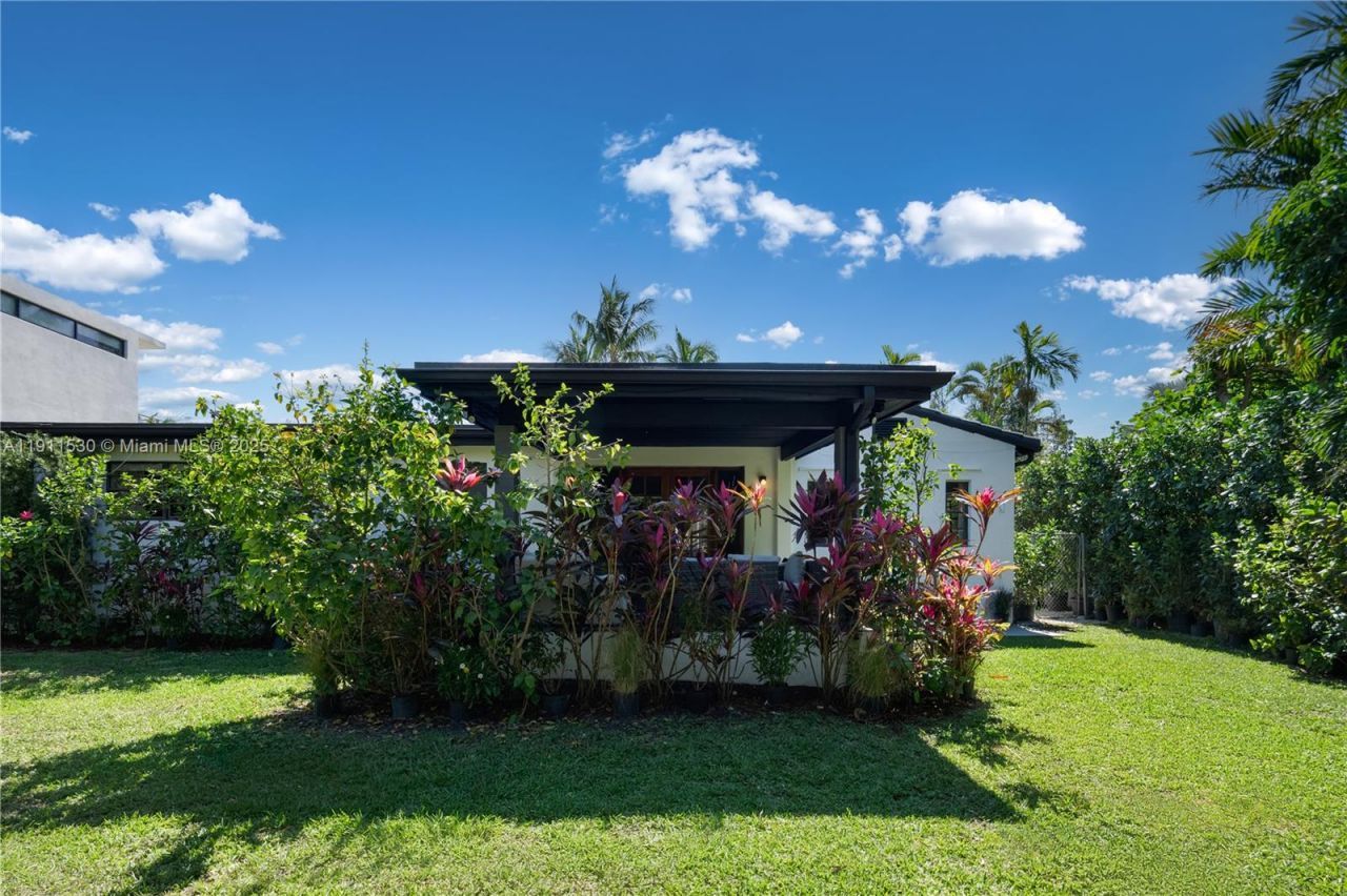 118 E 3rd Ct, Miami Beach, FL 33139 Photo