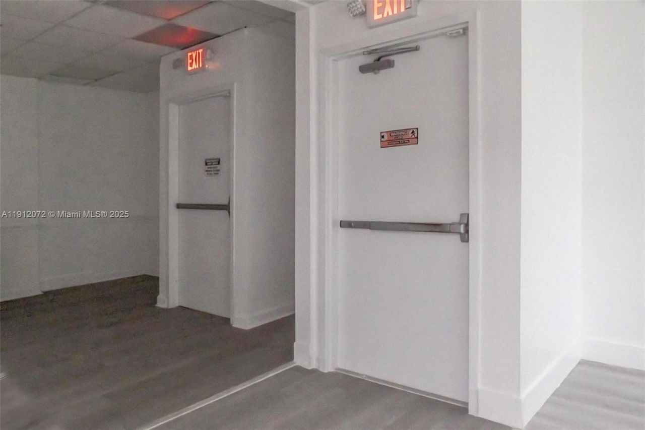 12550 Biscayne Blvd, Unit 502, North Miami, FL 33181 Photo